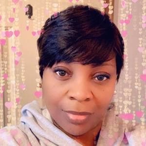 Meet your Posher, Raquel